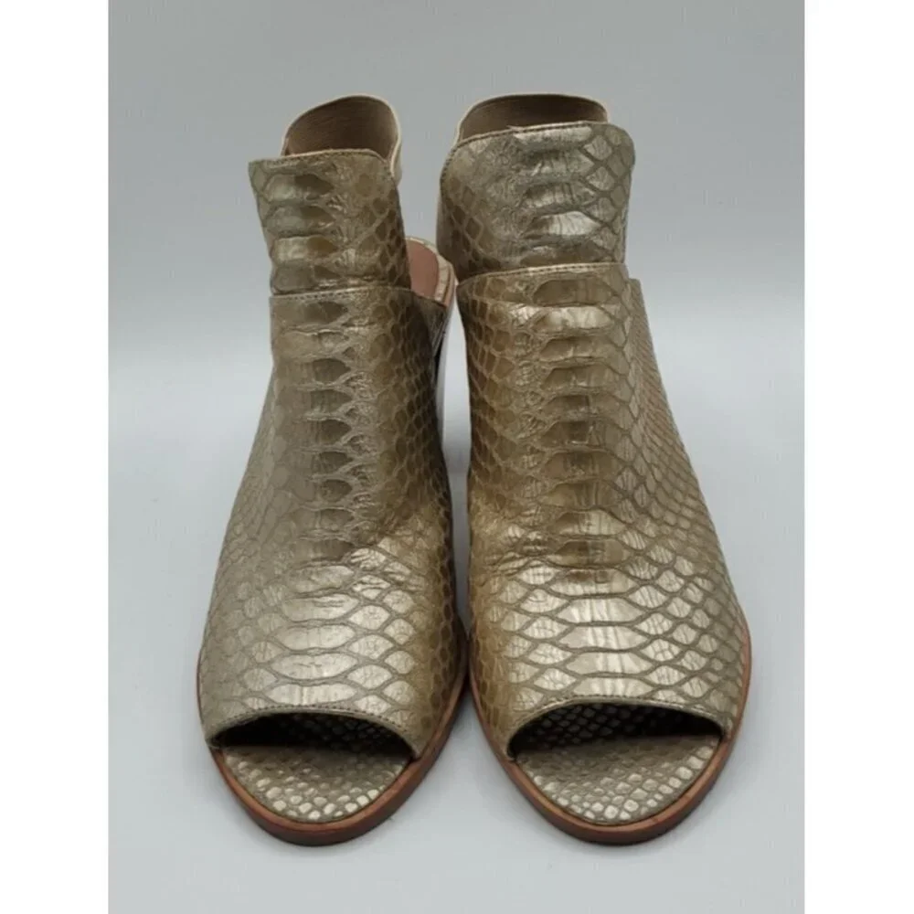 Donald PLINER Khloe Gold Leather Platino Snake Print Peep Toe Shoe Bootie Size 9